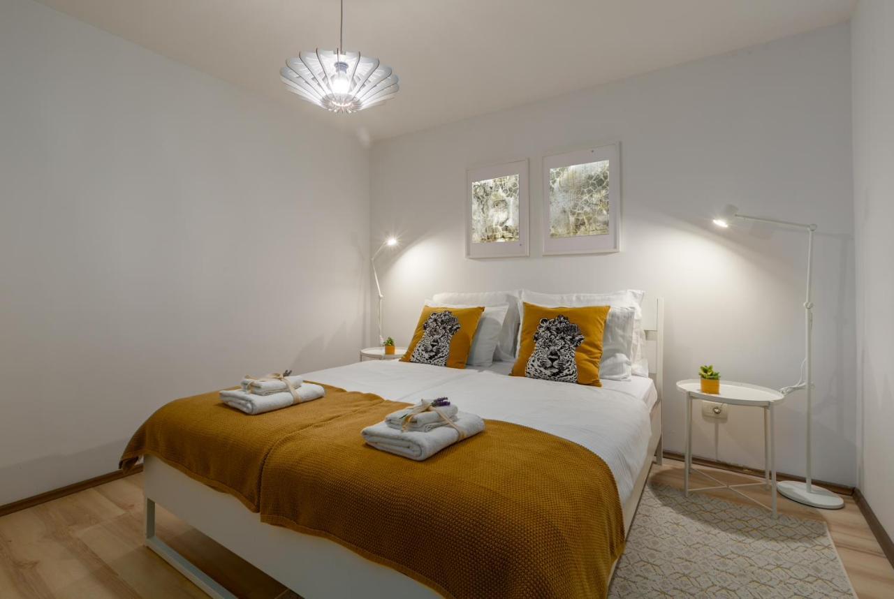 Apartments Agata Novigrad  ภายนอก รูปภาพ