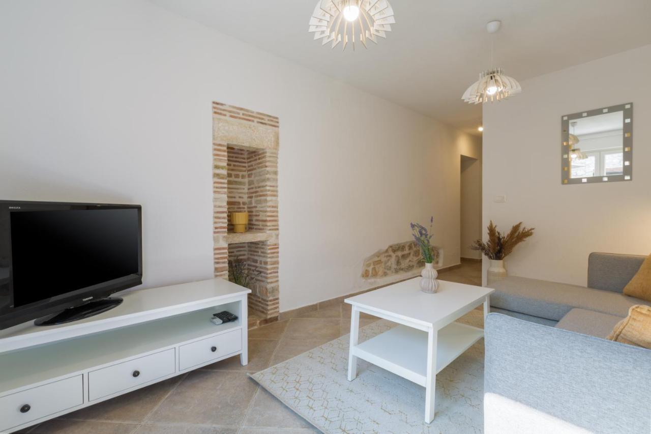 Apartments Agata Novigrad  ภายนอก รูปภาพ