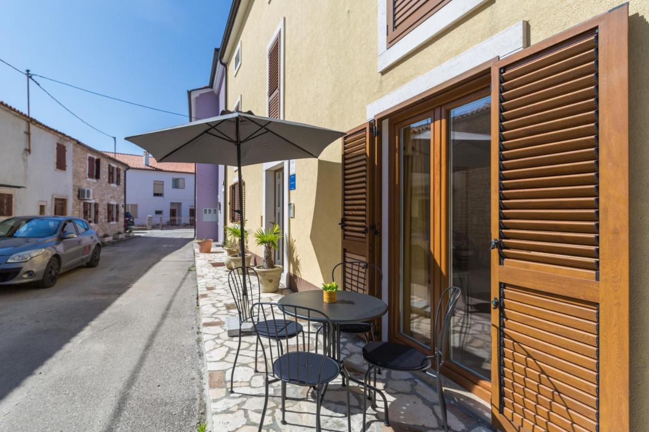 Apartments Agata Novigrad  ภายนอก รูปภาพ