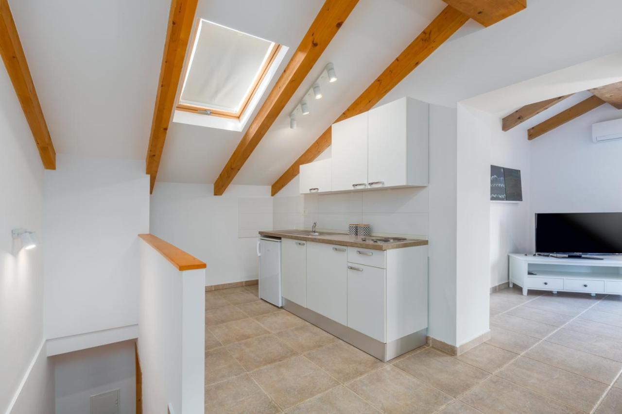 Apartments Agata Novigrad  ภายนอก รูปภาพ