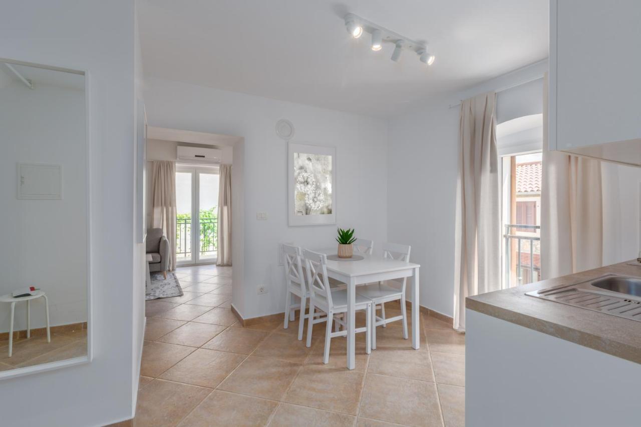 Apartments Agata Novigrad  ภายนอก รูปภาพ