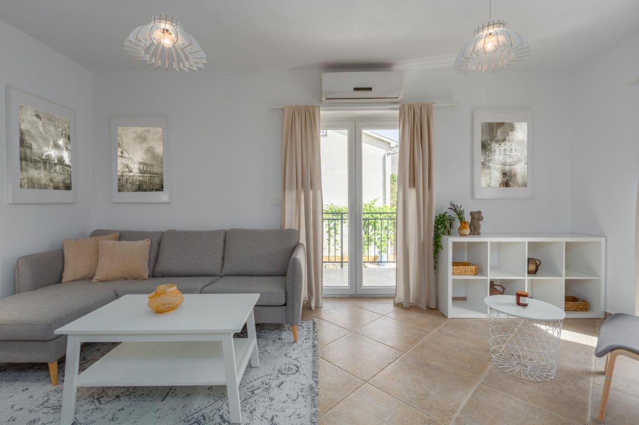 Apartments Agata Novigrad  ภายนอก รูปภาพ
