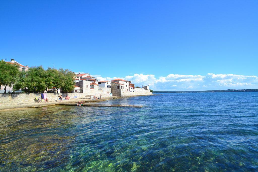Apartments Agata Novigrad  ภายนอก รูปภาพ